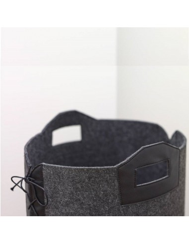 Portabiancheria fatto a mano in feltro e poliuretano