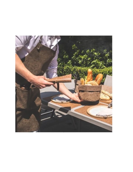 Grembiule vegano BBQ Truman in ecopelle nero con tracolla regolabile