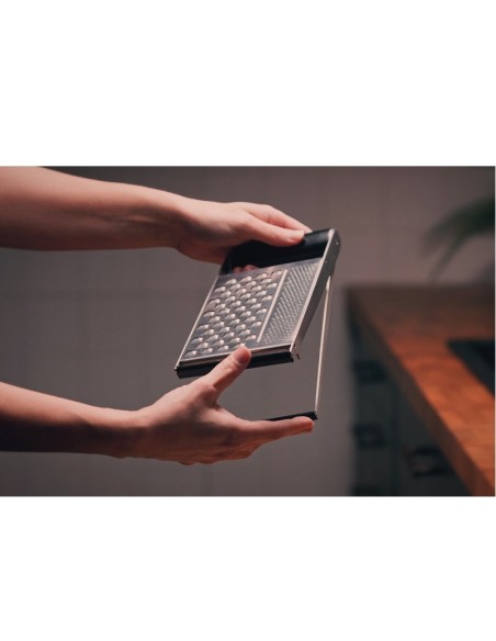 Grattugia salvaspazio Riv in acciaio 2 lati foto incisi