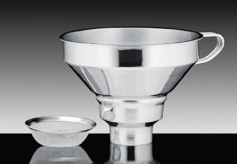 Imbuto in acciaio inox con filtro per marmellate